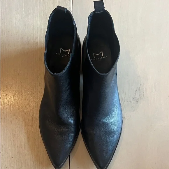 Marc Fisher like new ! - Picture 3 of 7